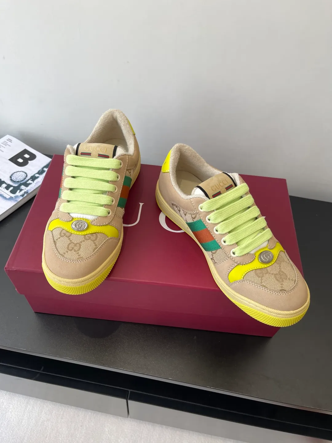 👟👟Ex-factory price 600👟👟 Gucci newly upgraded small dirty shoes for couples GG series old casual small dirty shoes catwalk style original development and purchase level version Metal double G crystal cylindrical logo Gucci original pattern ribbon Exclusive color rubbed cowhide fabric original terry cloth is delicate, soft and more comfortable and breathable Private molded two-color original TPU outsole (lower layer is wider, upper layer is narrower) Code number: 35-44